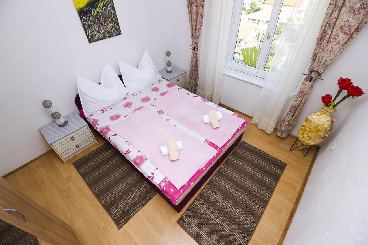 Apartman Nicole Apartment ซาดาร์ ภายนอก รูปภาพ