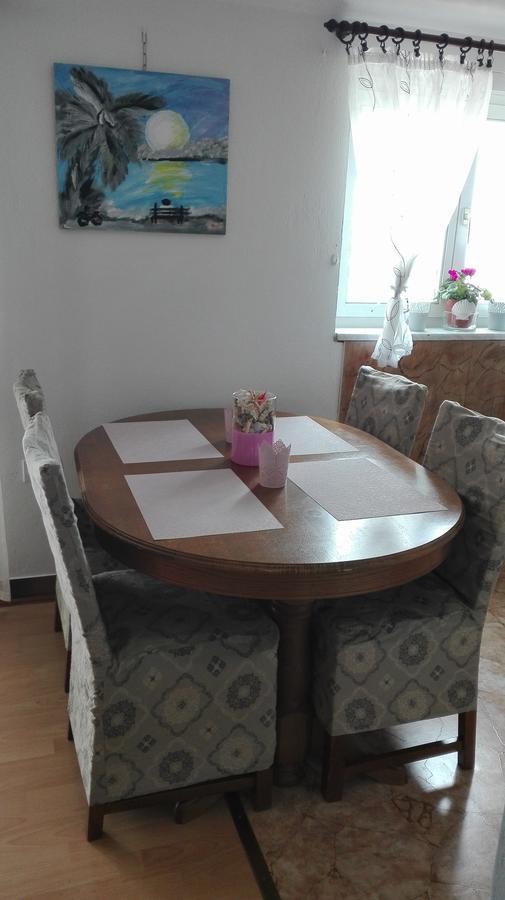 Apartman Nicole Apartment ซาดาร์ ภายนอก รูปภาพ