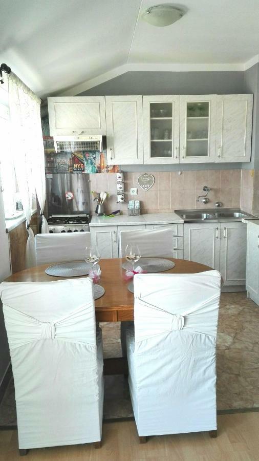 Apartman Nicole Apartment ซาดาร์ ภายนอก รูปภาพ